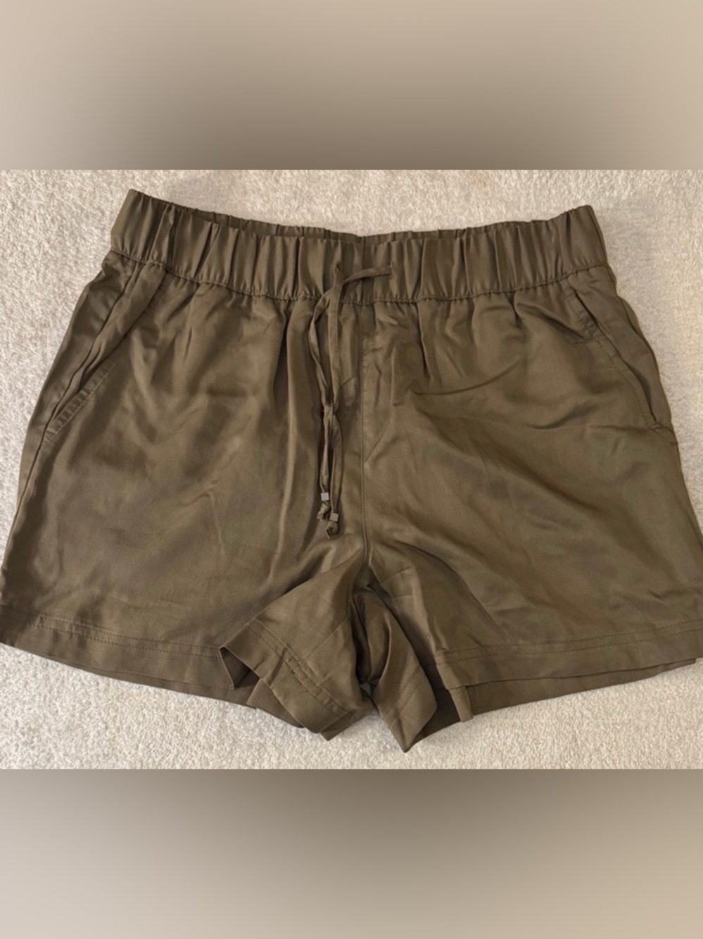 Banana Republic Tencel Pull-On Cargo Shorts Olive Eco-Friendly Neutral Utility